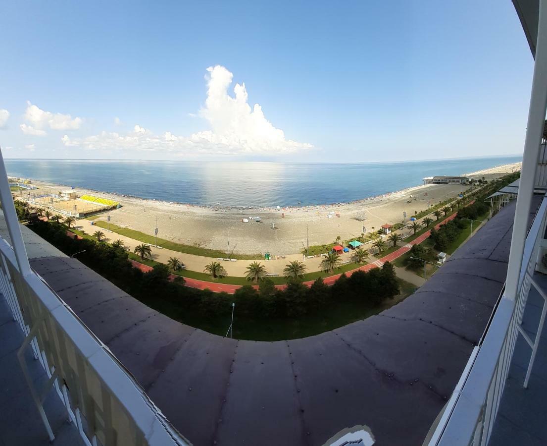 Beautiful House By The Sea Apartment Batumi Bagian luar foto